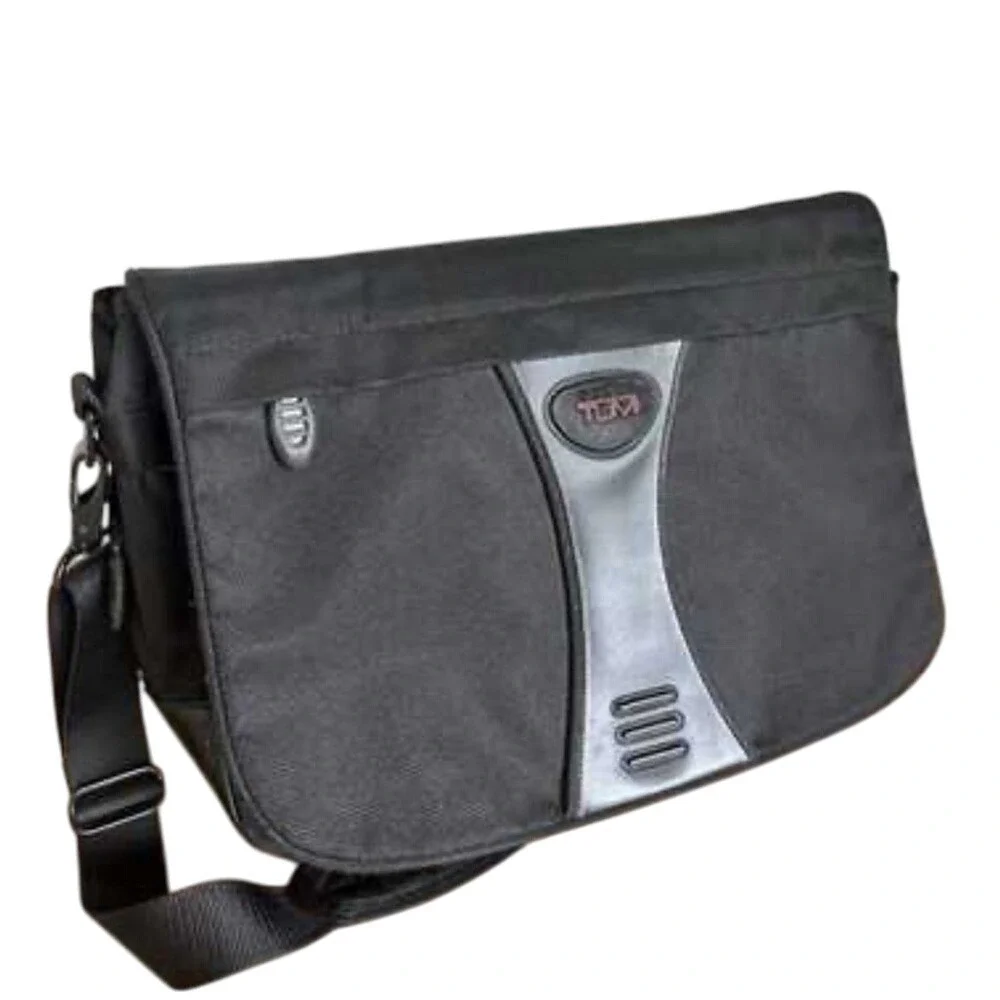 Tumi Black Messenger Bag‎ Briefcaae